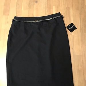 🆕 Liz Claiborne Black Lined Skirt!